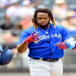 Los Toronto Blue Jays retiran a Vladdy Jr. de la alineación por molestias en la muñeca izquierda