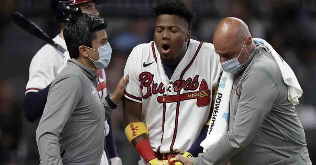 Ronald Acuña Jr estará ¡OTRA VEZ FUERA! por tercer juego consecutivo IRA A MRI