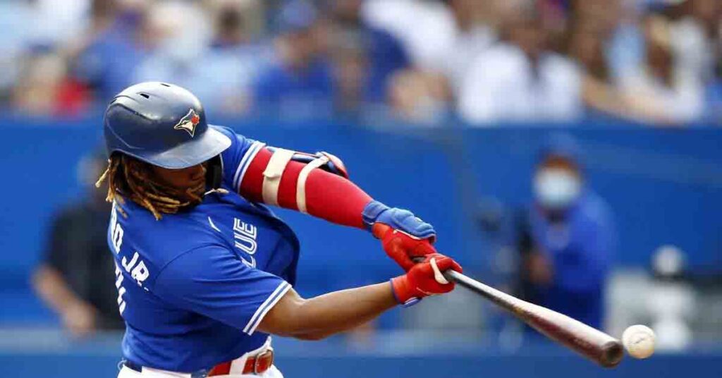 Vladimir Guerrero jr pacta contrato millonario con los Blue Jays