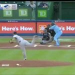 Batazo de Vladimir Guerrero Jr, ante Yankees, sin OUT y dos corredores en bases que termino en una locura (VIDEO)