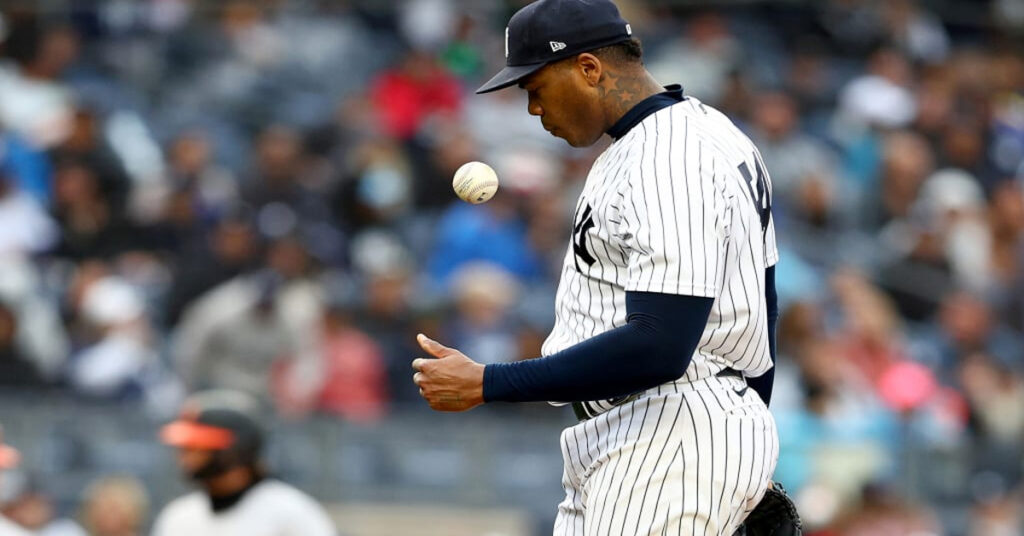 Yankees de nueva York ya no quieren a Chapman y lo mandan a ver netflix a su casa