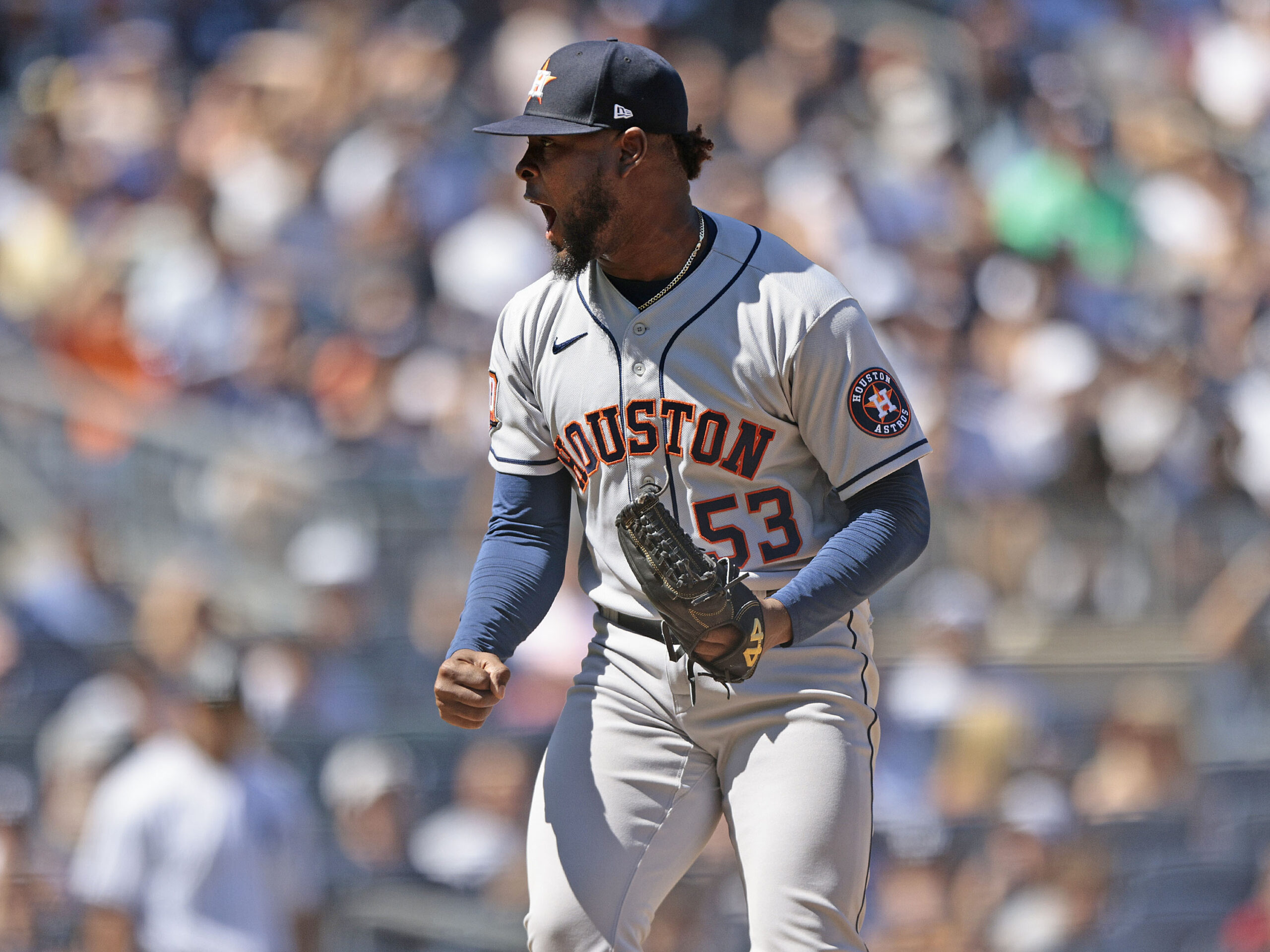 Dominicano Cristian Javier de los Astros de Houston domino durante 6 entradas a los phillies