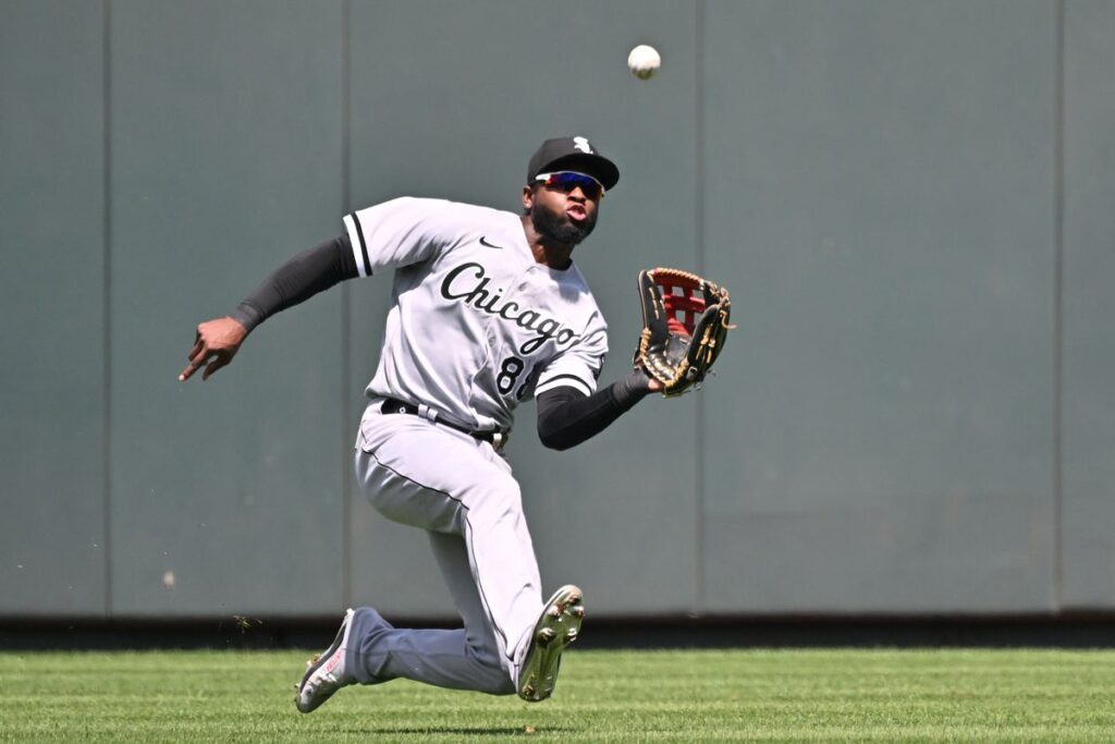 ÚLTIMA HORA: Chicago TOMÓ DECISIÓN con Luis Robert y el permiso para jugar por Cuba (FUENTES)