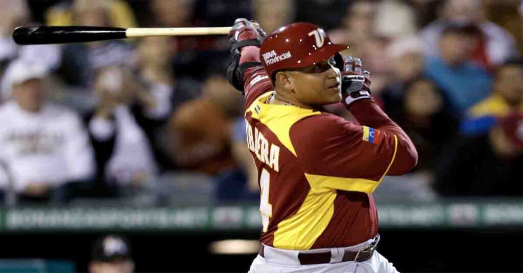 Miguel Cabrera no deja caer a venezuela ante Astros de Houston y empata el partido en ultimo momento