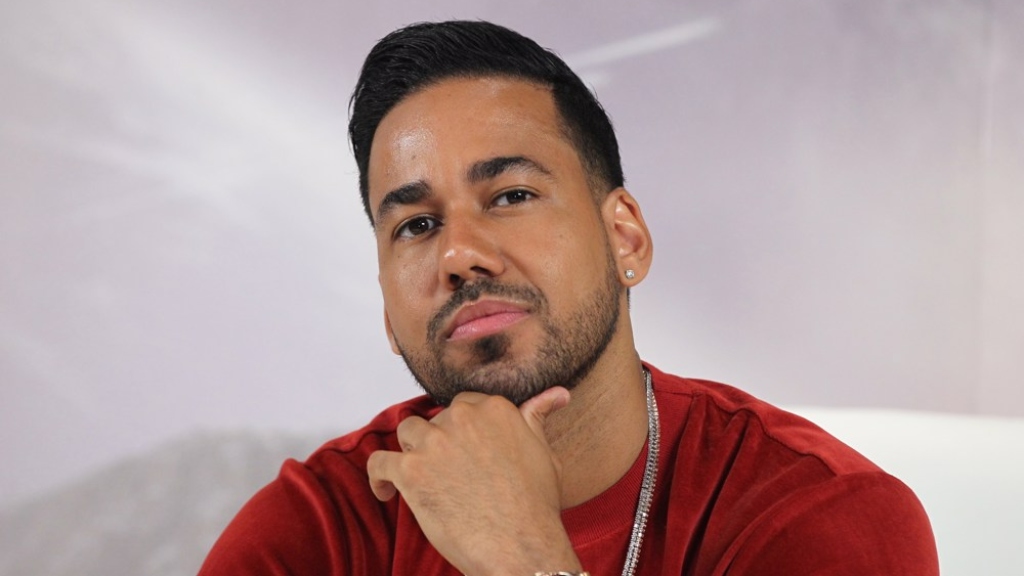 El misterioso anuncio con el que Romeo Santos ha creado expectativa entre sus fans