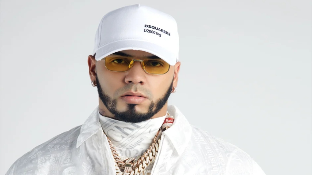 Anuel AA enfrenta la partida física de un ser querido