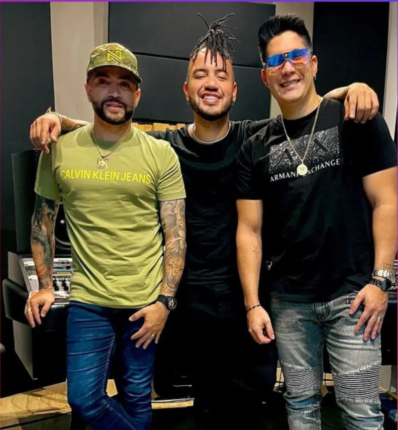 Chyno Miranda y Nacho Mendoza aparecen juntos en el estudio; ¿Habrá música nueva?