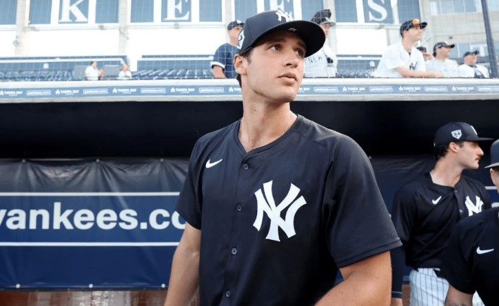 “Aaron Boone expone razones para exclusión del ‘Clon de Aaron Judge’ del roster de MLB”