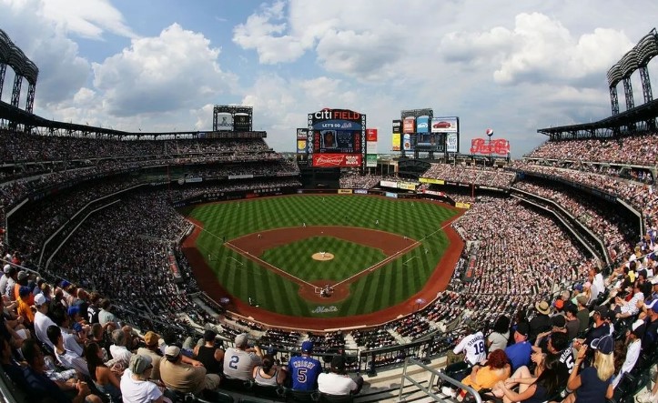 “Mal clima interrumpe el Opening Day en dos grandes ciudades; Juegos suspendidos por equipos”