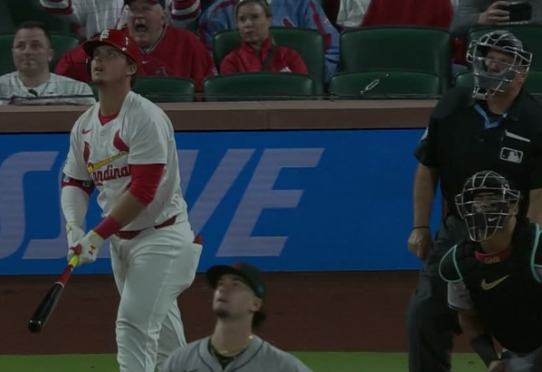 Jonrón de oro de Gorman completa remontada de Cardenales vs. D-backs