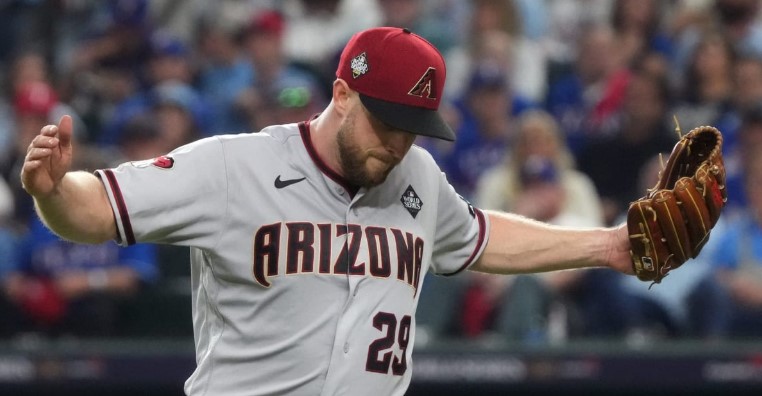 El destacado abridor de los Diamondbacks pierde su apertura debido a una lesión de último minuto