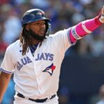 Lo que los Angelinos podrían ofrecer a los Azulejos por Vladimir Guerrero Jr.”