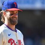 Bryce Harper regresa con un espectacular cuadrangular en su regreso de la lista de paternidad con los Phillies