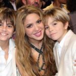 ¡IGUALITO A MAMÁ! SASHA, EL HIJO MENOR DE SHAKIRA, CAUTIVA CON UNA CANCIÓN DE CAMILO