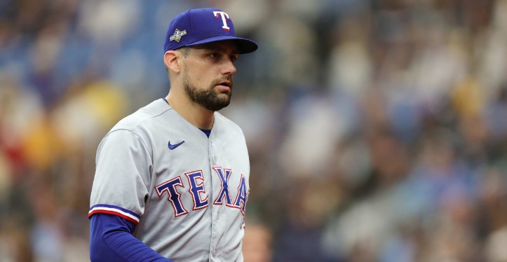 Las lesiones continúan afectando al mundo del béisbol, ya que un abridor estrella de los Rangers tuvo que abandonar un juego debido a una lesión.