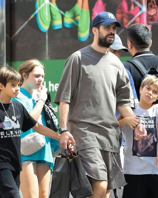 Gerard Piqué convivió con sus hijos Sasha y Milán en Nueva York y los seguid0res n0tar0n un detalle