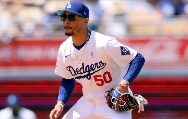 ¿Cuándo volverá Mookie Betts a Los Angeles Dodgers tras su fractura en la mano?