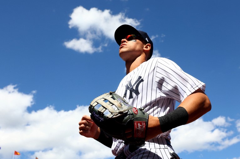 Aaron Judge avanza a gran ritmo para romper el récord histórico de Sammy Sosa en la MLB