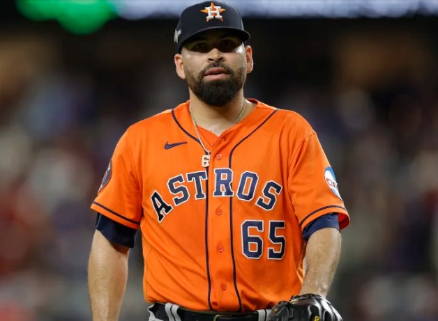 Astros anuncian que José Urquidy se sometería a una segunda Tommy John