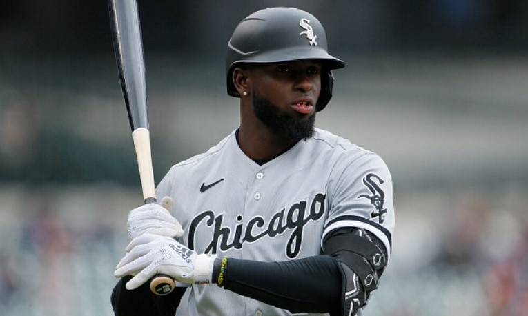 Los White Sox consideran cambiar a Luis Robert y se rumorea que podría ser una solución para los Dodgers como refuerzo