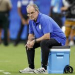 Bielsa, contra Conmebol: “Son una plaga de mentirosos, ¡pidan disculpas a los jugadores y sus familias!”