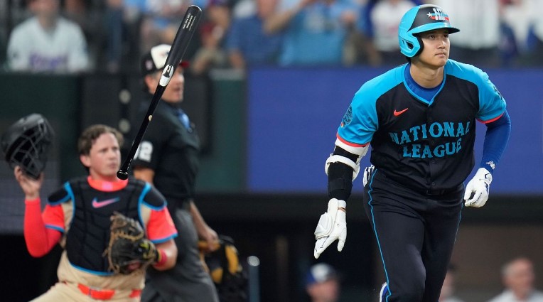 Shohei Ohtani inaugura el Juego de Estrellas con un jonrón de más de 400 pies