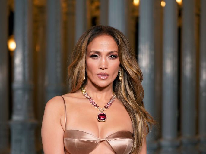 Jennifer Lopez comparte la verdadera historia de su primera ruptura con Ben Affleck.