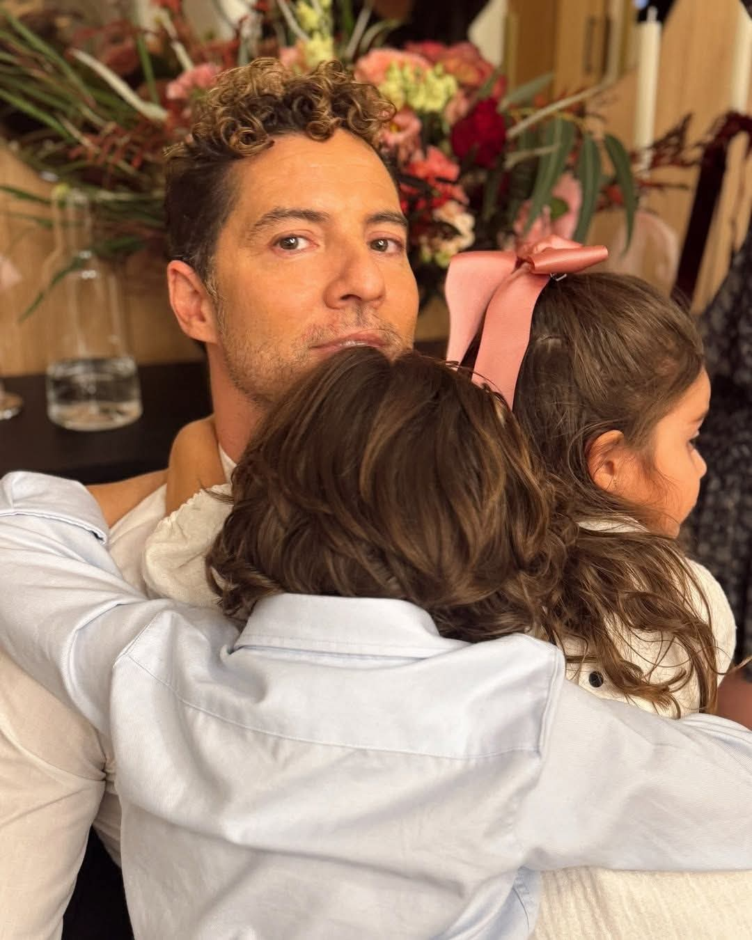 David Bisbal emociona a Rosanna Zanetti antes de acabar 2024: ‘Más fuerte’