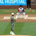 José Reyes aka «La Melaza» se dio la vuelta por Citi Field para hacer el lanzamiento ceremonial en la noche de la Herencia Dominicana.